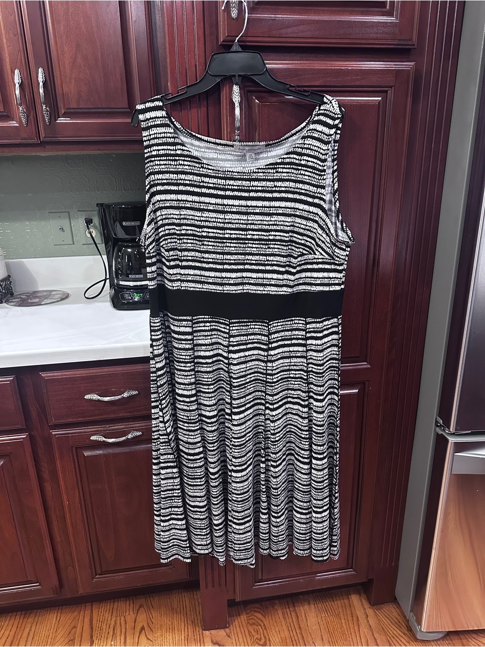 Danny & Nicole 2X Black and White Striped Sleeveless Women’s Dress